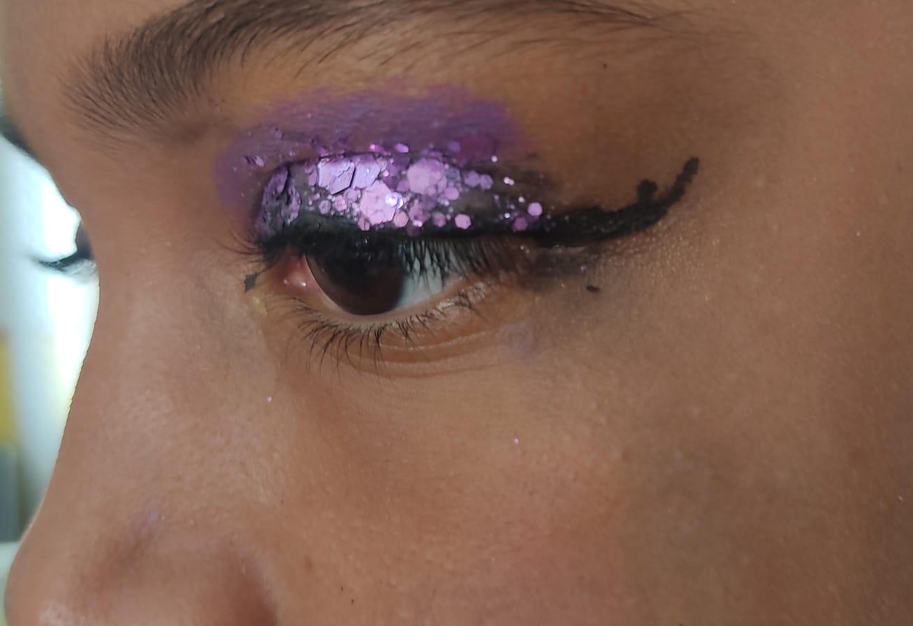 FOTOS NIÑOS MAQUILLADOS Y MAQUILLANDO